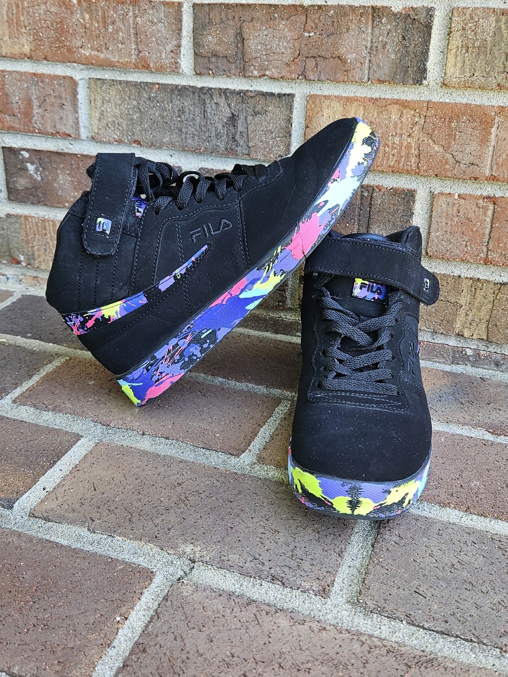 FILA Women’s Black High-Top Sneakers with Multicolor Paint-Splash Sole